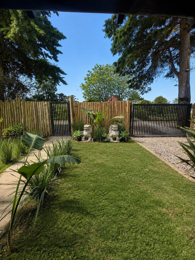 Casa ID.6343 - Casa en venta - 5 Dormitorios Balneario Buenos Aires