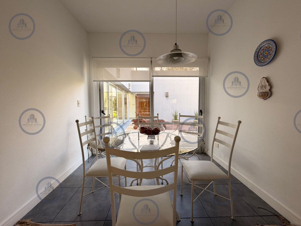 Casa ID.3289 - Casa el La Arbolada - El barrio mas consolidado de Punta del Este