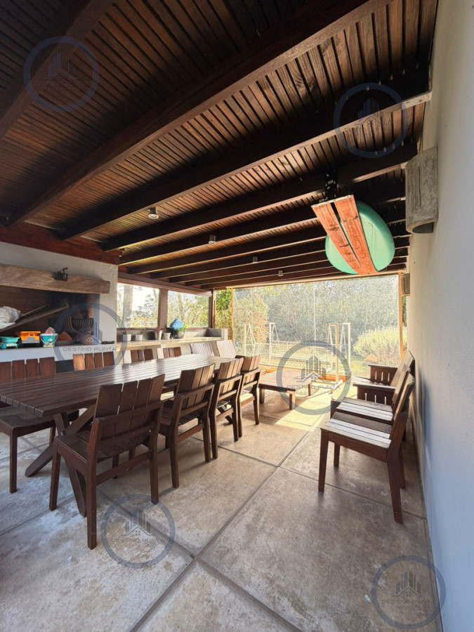 Casa ID.3289 - Casa el La Arbolada - El barrio mas consolidado de Punta del Este