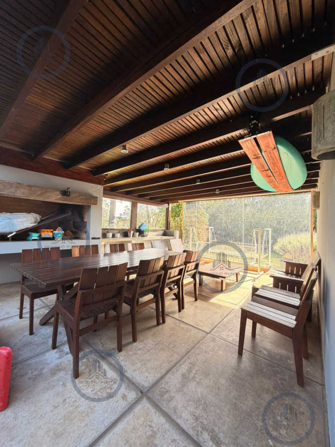 Casa ID.3289 - Casa el La Arbolada - El barrio mas consolidado de Punta del Este