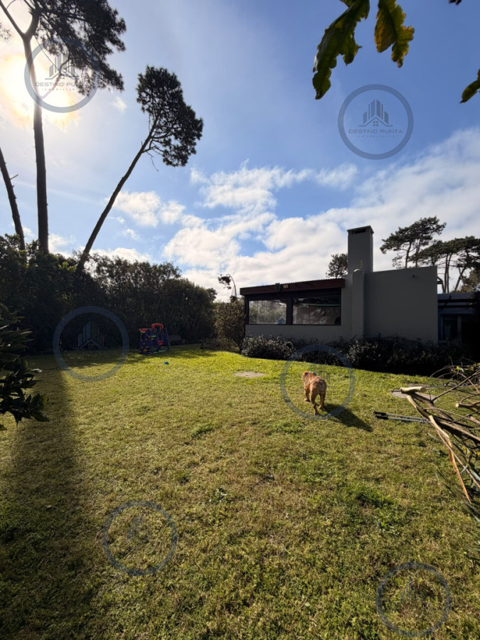 Casa ID.3289 - Casa el La Arbolada - El barrio mas consolidado de Punta del Este