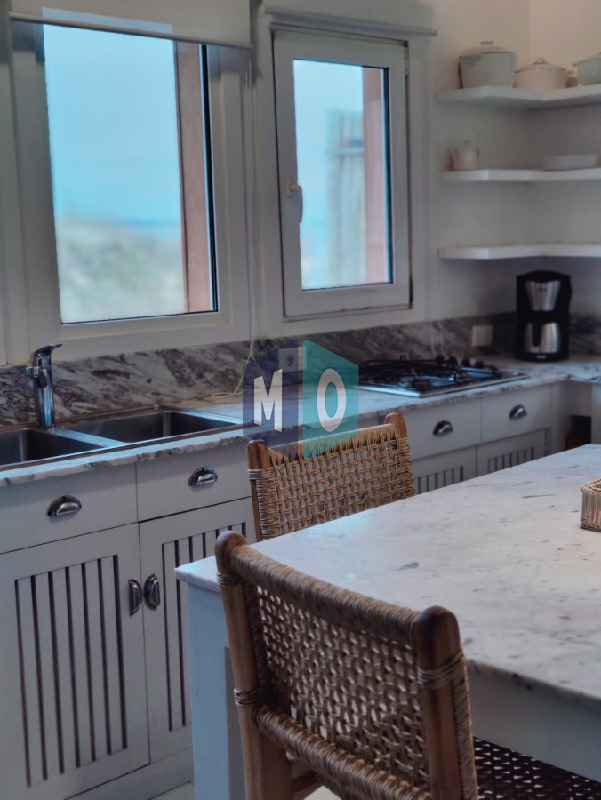 Casa ID.1138 - CASA EN EL PUEBLO DE JOSÉ IGNACIO SOBRE EL MAR