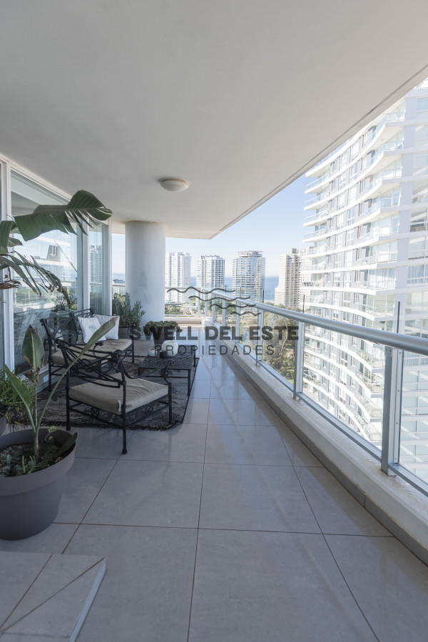 Apartamento ID.120 - Esquinero Alto piso en Torre ONE