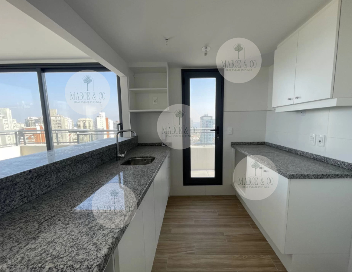 Apartamento ID.2384 - Penthouse de 2 dorm. en Torre Gauguin en Siglo Sol II 