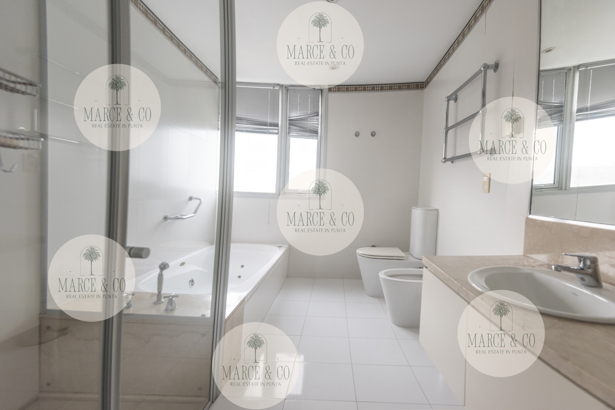 Apartamento ID.2175 - Le Parc – Esquinero de 3 Suites + Dependencia