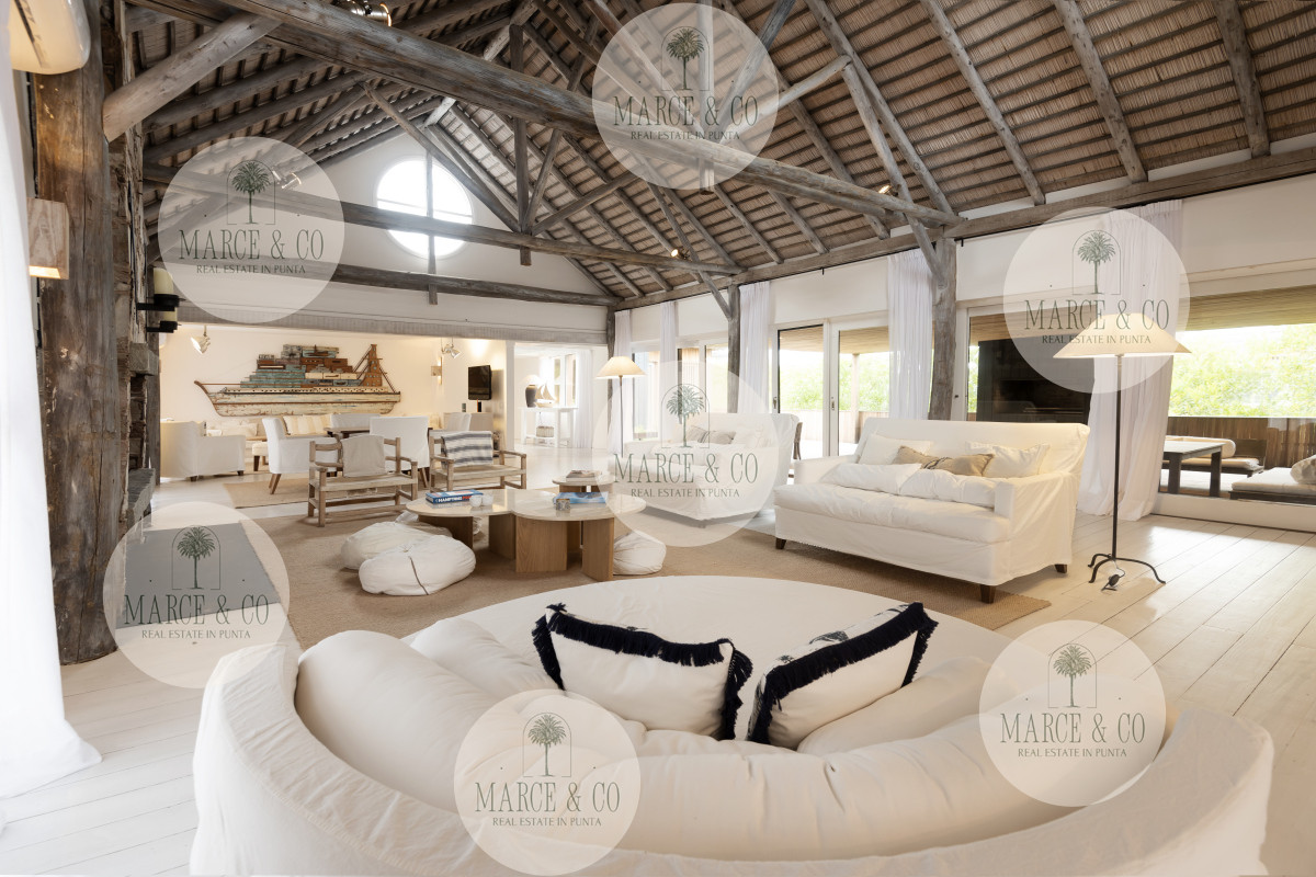 Casa ID.2170 - CASA EN EL PUEBLO DE JOSÉ IGNACIO SOBRE EL MAR