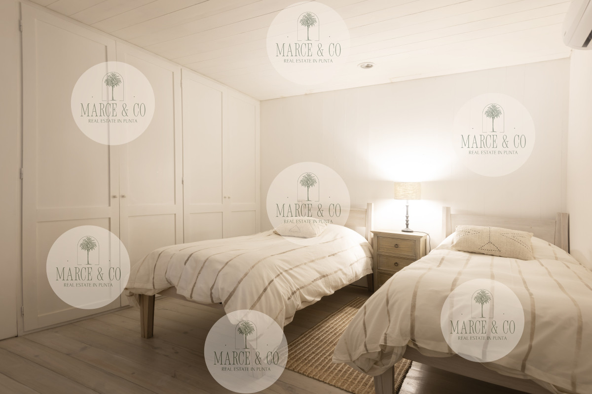 Casa ID.2170 - CASA EN EL PUEBLO DE JOSÉ IGNACIO SOBRE EL MAR