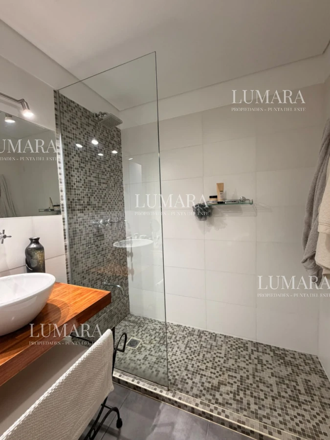 Casa ID.3735 - Casa el La Arbolada - El barrio mas consolidado de Punta del Este
