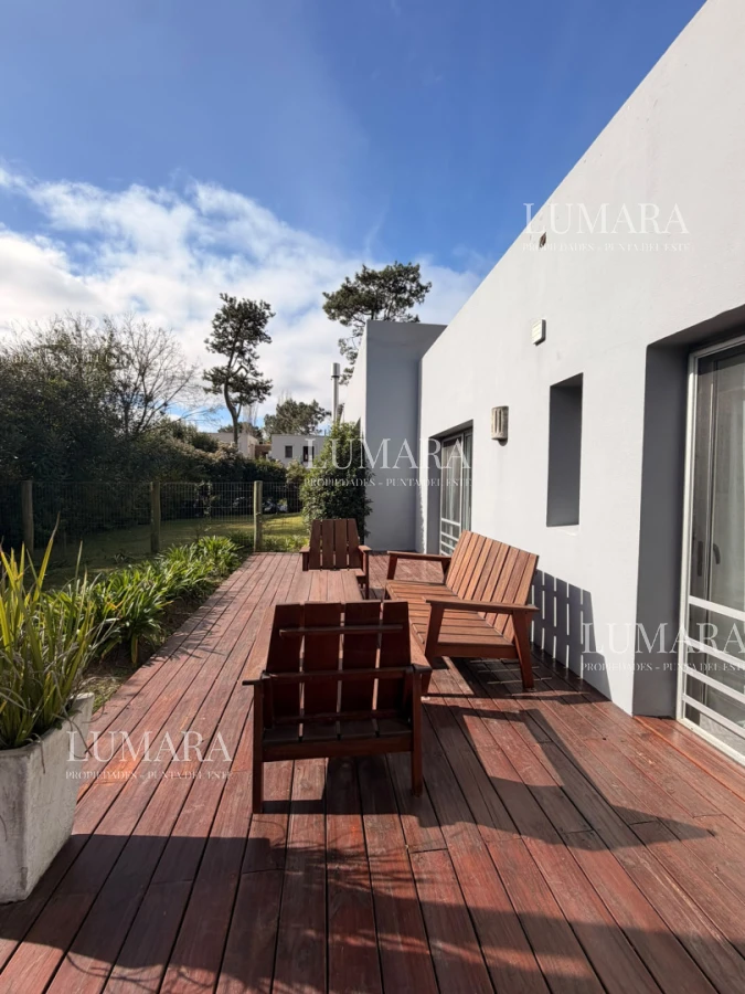 Casa ID.3735 - Casa el La Arbolada - El barrio mas consolidado de Punta del Este