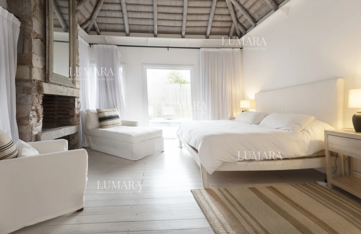 Casa ID.2170 - CASA EN EL PUEBLO DE JOSÉ IGNACIO SOBRE EL MAR