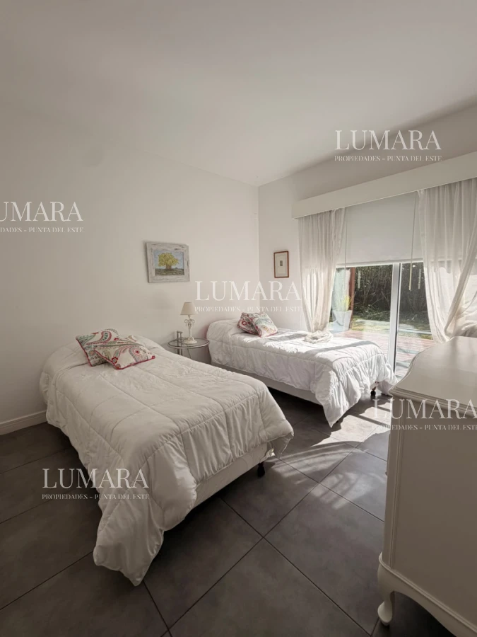 Casa ID.3735 - Casa el La Arbolada - El barrio mas consolidado de Punta del Este