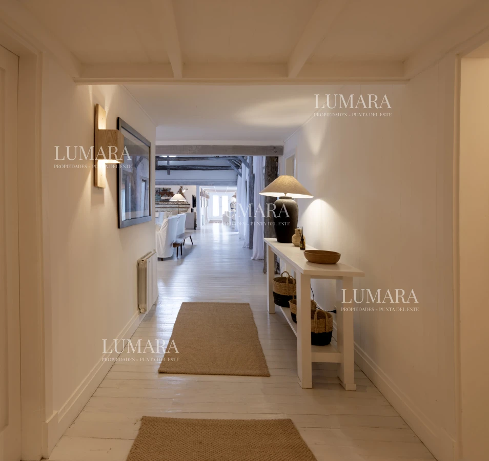 Casa ID.2170 - CASA EN EL PUEBLO DE JOSÉ IGNACIO SOBRE EL MAR