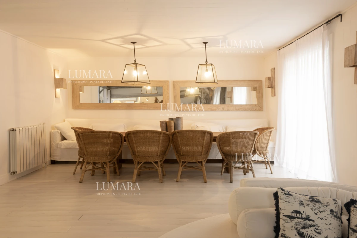 Casa ID.2170 - CASA EN EL PUEBLO DE JOSÉ IGNACIO SOBRE EL MAR