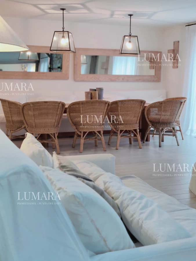 Casa ID.2170 - CASA EN EL PUEBLO DE JOSÉ IGNACIO SOBRE EL MAR