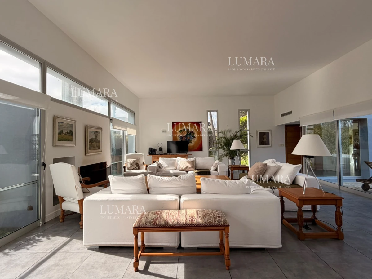 Casa ID.3735 - Casa el La Arbolada - El barrio mas consolidado de Punta del Este
