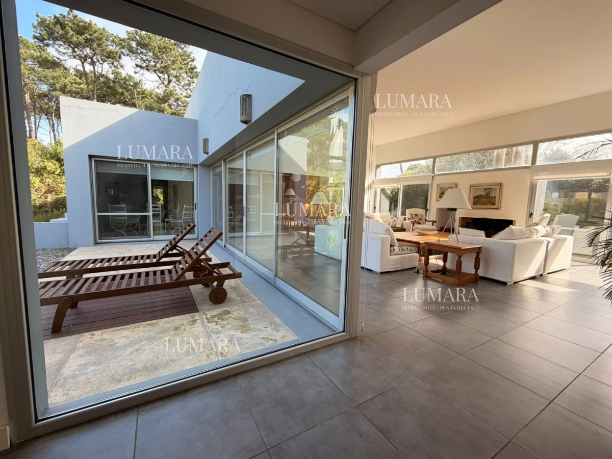 Casa ID.3735 - Casa el La Arbolada - El barrio mas consolidado de Punta del Este