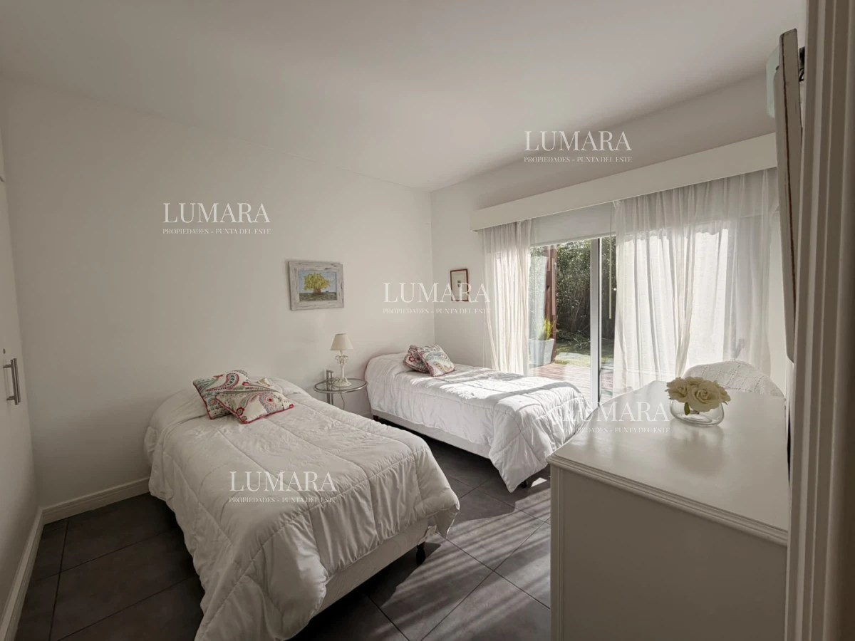 Casa ID.3735 - Casa el La Arbolada - El barrio mas consolidado de Punta del Este