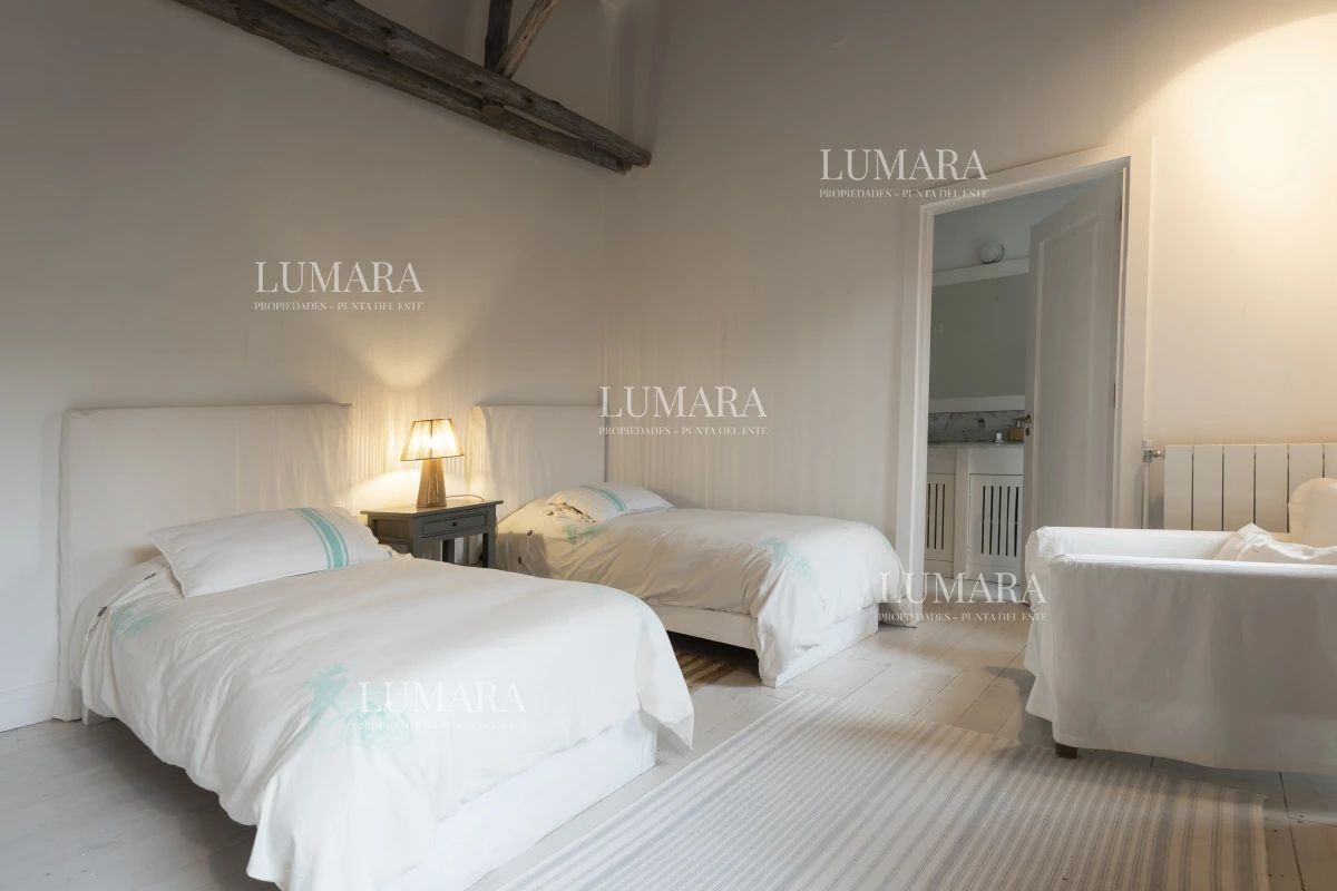 Casa ID.2170 - CASA EN EL PUEBLO DE JOSÉ IGNACIO SOBRE EL MAR