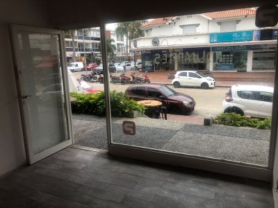 alquiler anual local comercial peninsula - rbs9264l