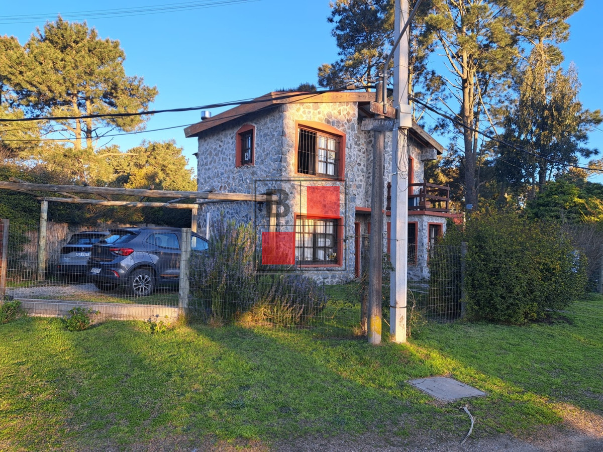 Casa ID.1180 - VENTA CASA EN PINARES 2 DORMITORIOS PUNTA DEL ESTE