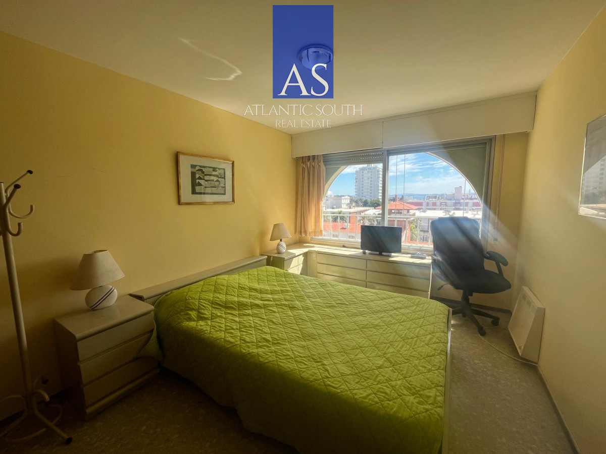 Apartamento ID.4232 - Apartamento 1 dormitorio y medio con garage excelente orientacion solar Península Punta del Este