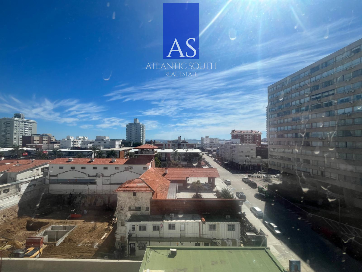 Apartamento ID.4232 - Apartamento 1 dormitorio y medio con garage excelente orientacion solar Península Punta del Este