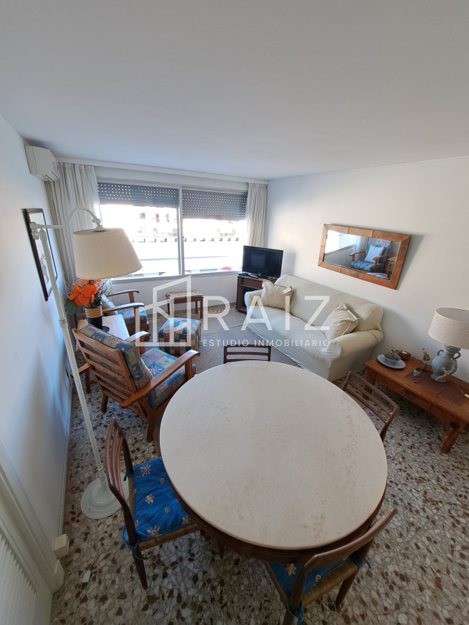Apartamento ID.9651 - VENTA APARTAMENTO 1 DORMITORIO Y MEDIO PUNTA DEL ESTE