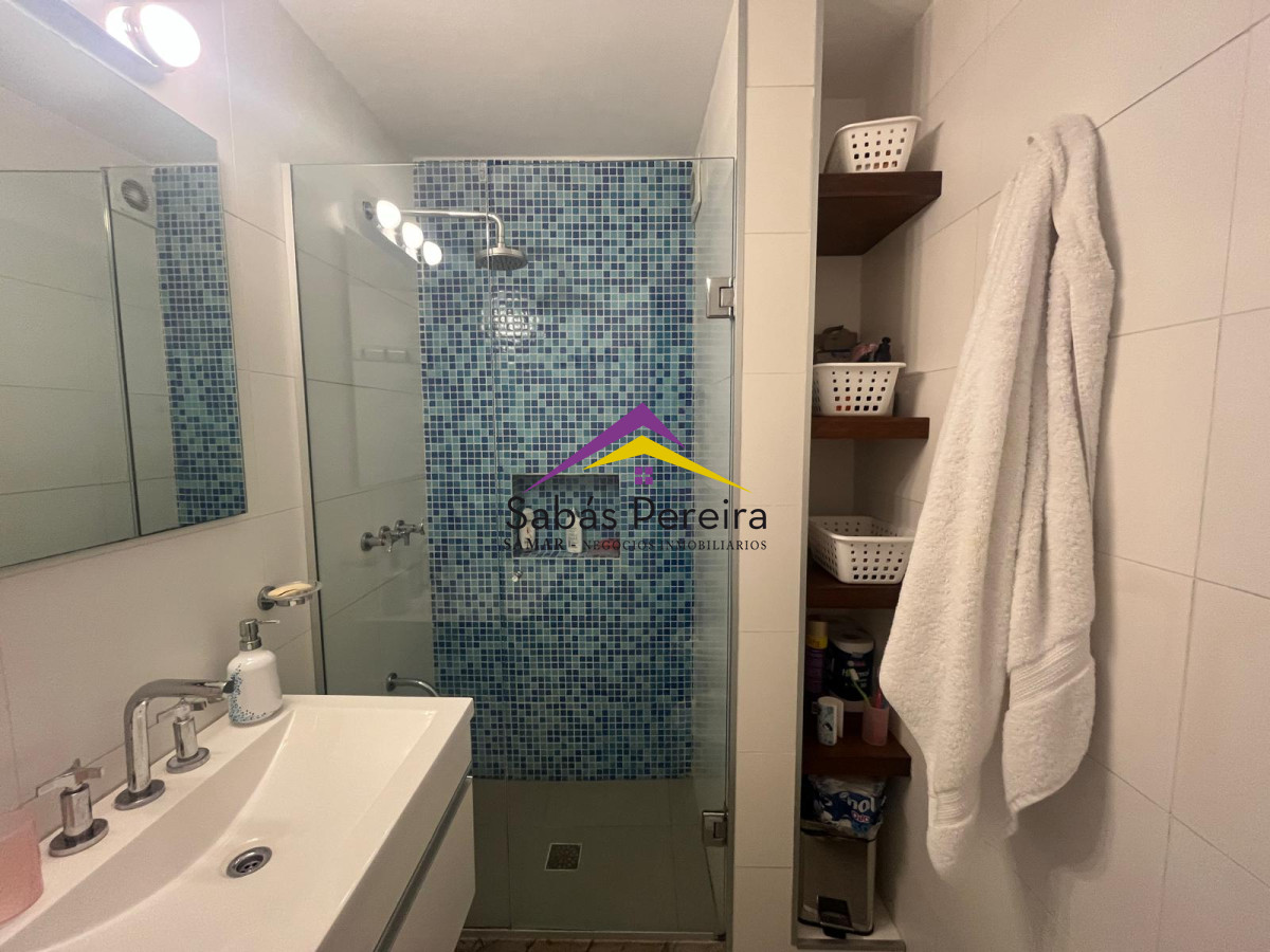 Apartamento ID.38127 - Apartamento en Alquiler Temporario en Península, excelente vista. Con garaje!