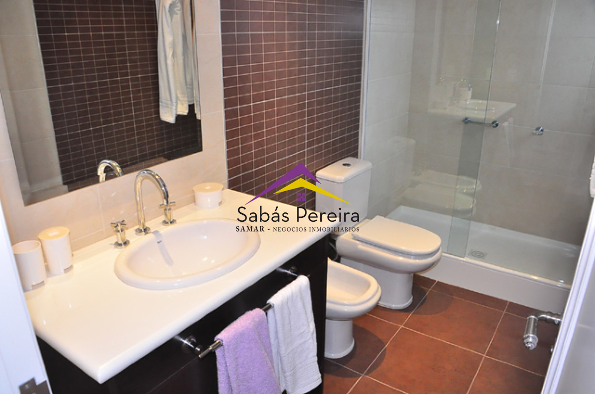 Apartamento ID.40650 - Apartamento de primera, torre Imperiale con vista a la mar, 4 dormitorios