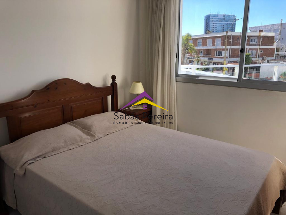 Apartamento ID.37323 - ALQUILER 1 DORMITORIO PUNTA DEL ESTE CON PISCINA 