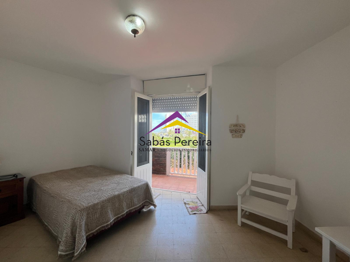 Apartamento ID.40617 - EN FRENTE A LOS DEDOS - Apartamento de 2 Dormitorios en Alquiler de Temporada