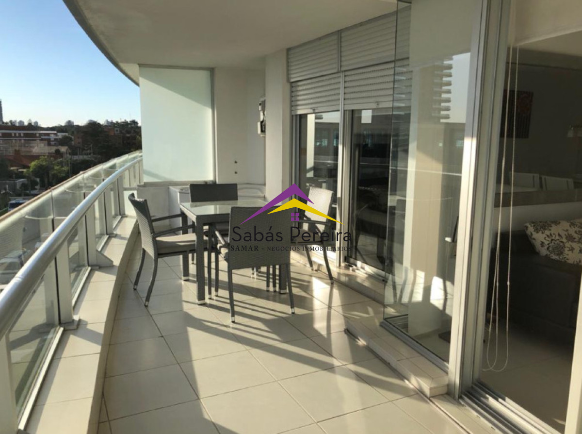 Apartamento ID.41711 - Apartamento en Torre de Categoría a pasos de Enjoy - Playa Mansa, Punta del Este