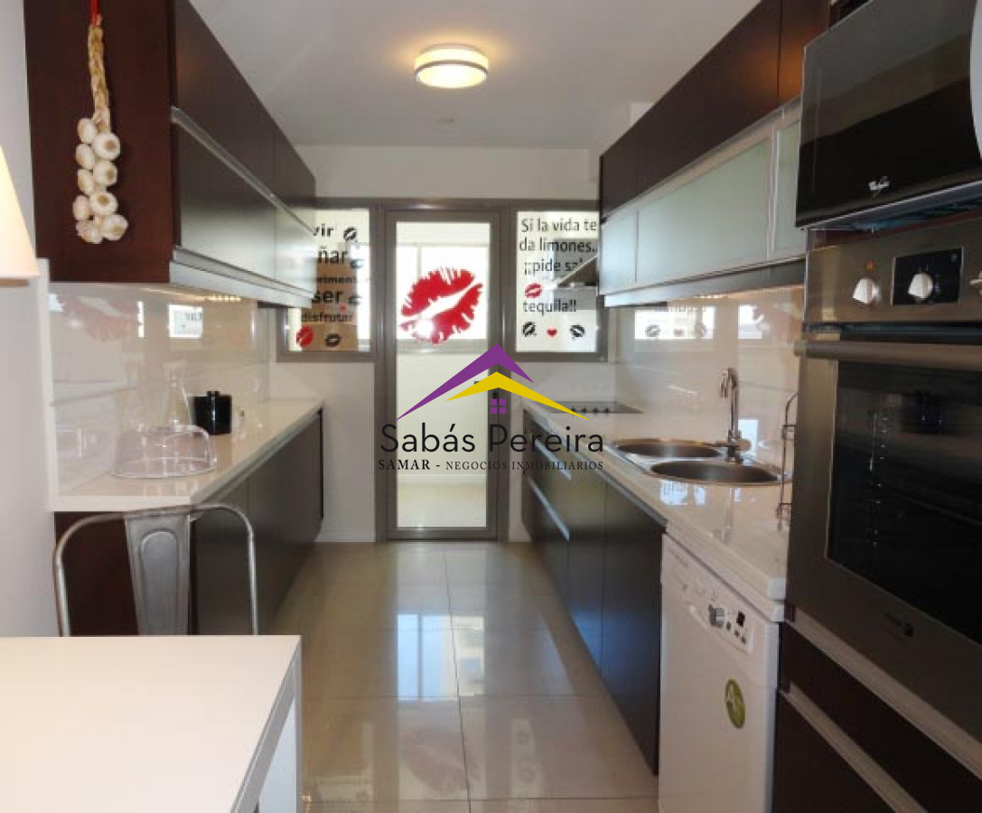 Apartamento ID.41699 - Apartamento en Península, 2 dormitorios en Torre de Categoría