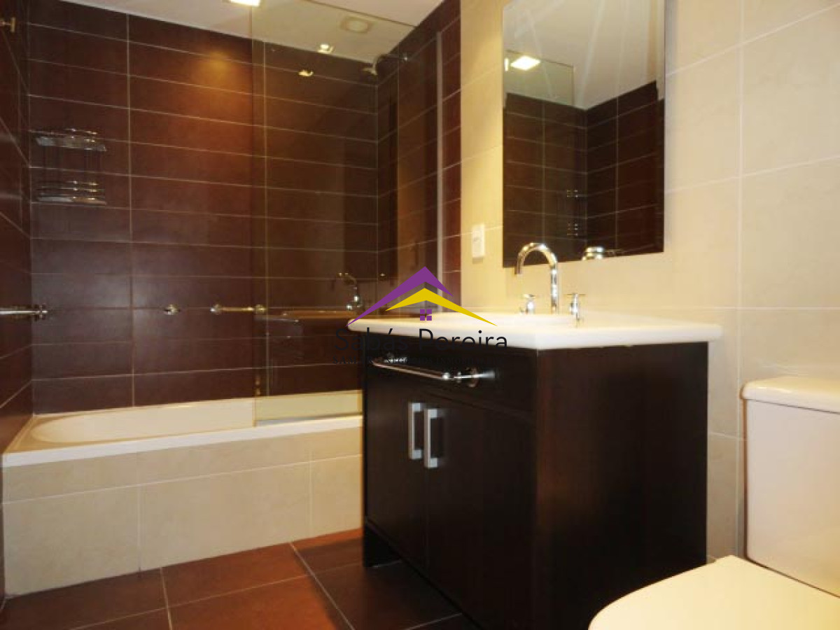 Apartamento ID.41699 - Apartamento en Península, 2 dormitorios en Torre de Categoría
