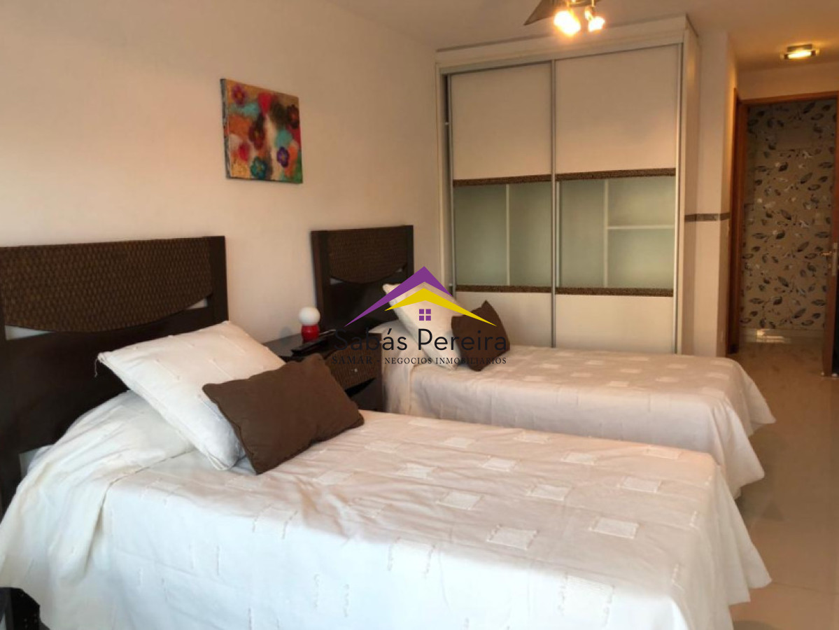 Apartamento ID.41711 - Apartamento en Torre de Categoría a pasos de Enjoy - Playa Mansa, Punta del Este
