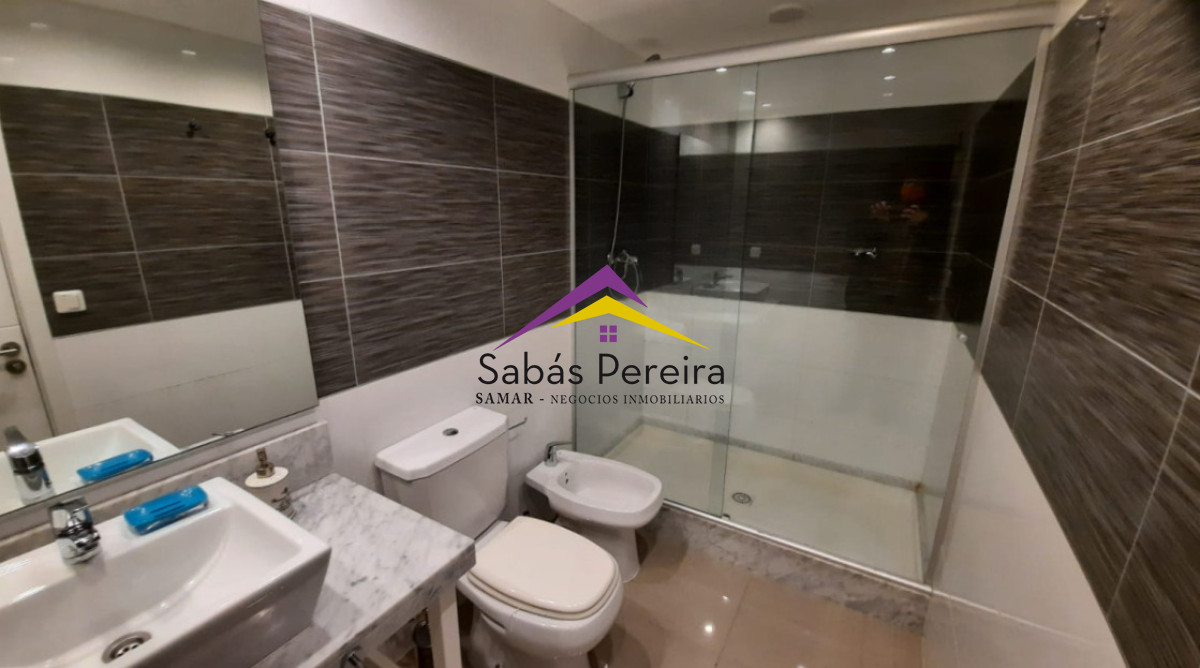Apartamento ID.41706 - Apartamento en Venta de 2 Dormitorios Punta del Este