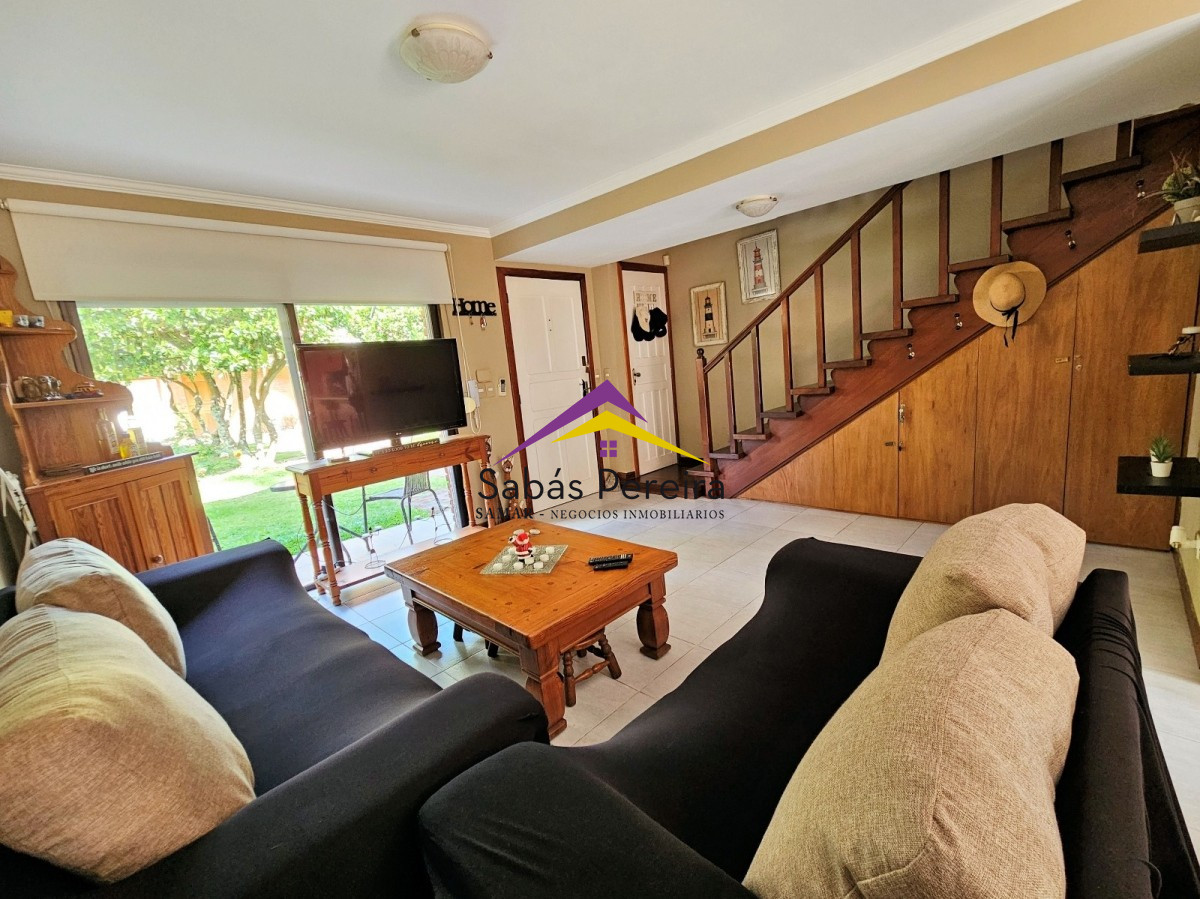 Apartamento ID.37312 - VENTA CASA EN COMPLEJO CON PISCINA PUNTA DEL ESTE