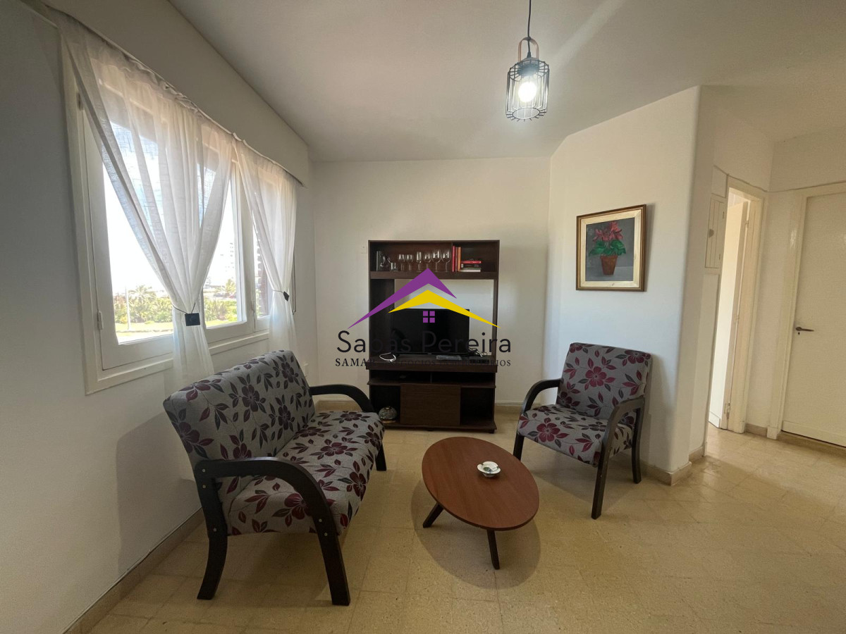 Apartamento ID.40617 - EN FRENTE A LOS DEDOS - Apartamento de 2 Dormitorios en Alquiler de Temporada