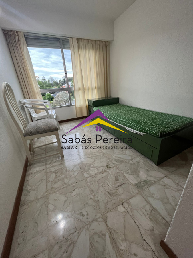 Apartamento ID.41024 - ALQUILER MANSA 3 DORMITORIOS CON SERVICIOS