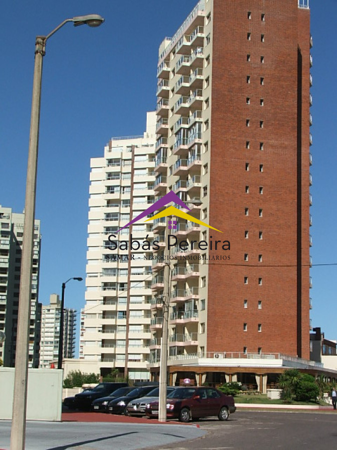 Apartamento ID.37323 - ALQUILER 1 DORMITORIO PUNTA DEL ESTE CON PISCINA 