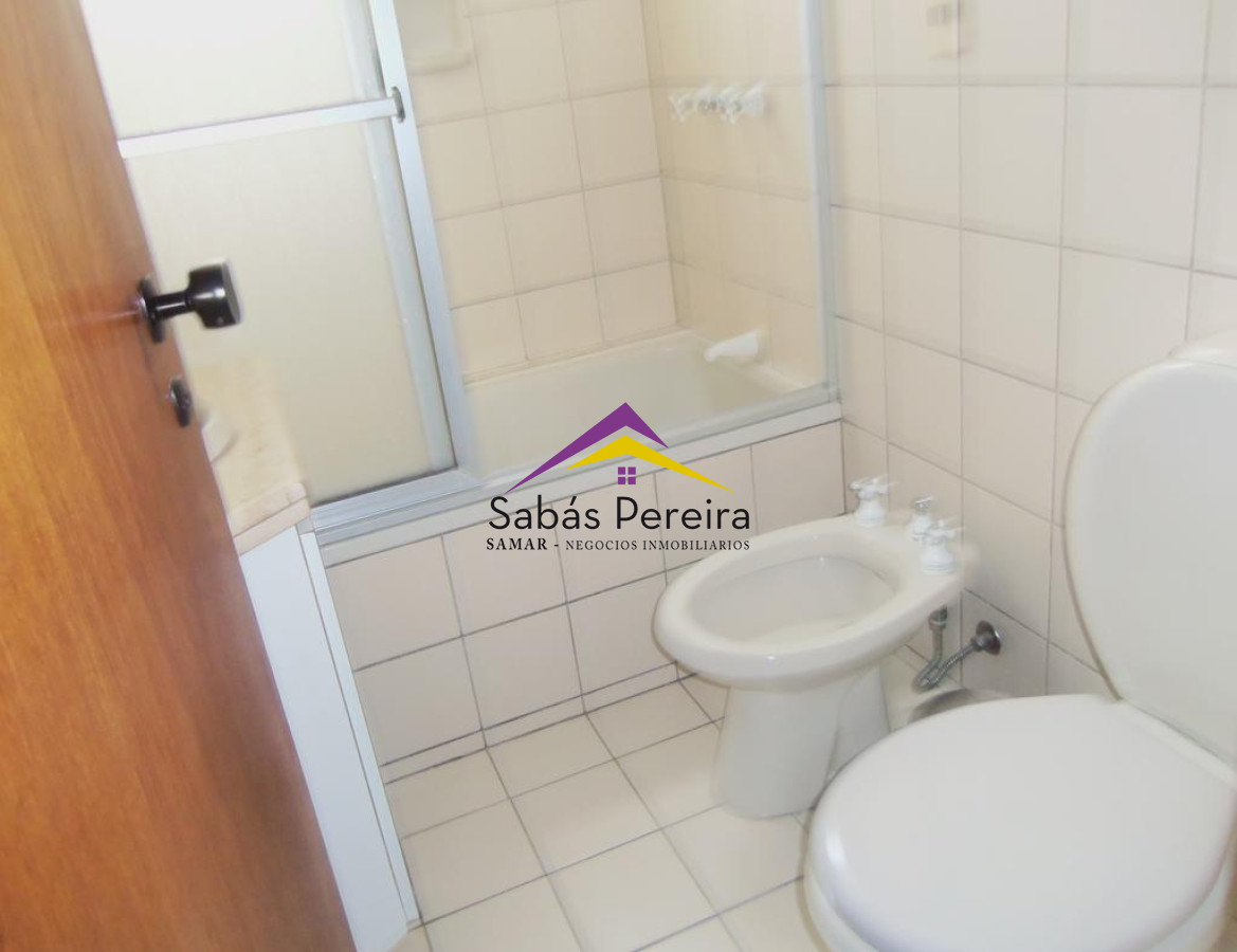 Apartamento ID.37566 - APARTAMENTO DE 2 DORMITORIOS VISTA A PLAYA MANSA EN ALQUILER TEMPORAL