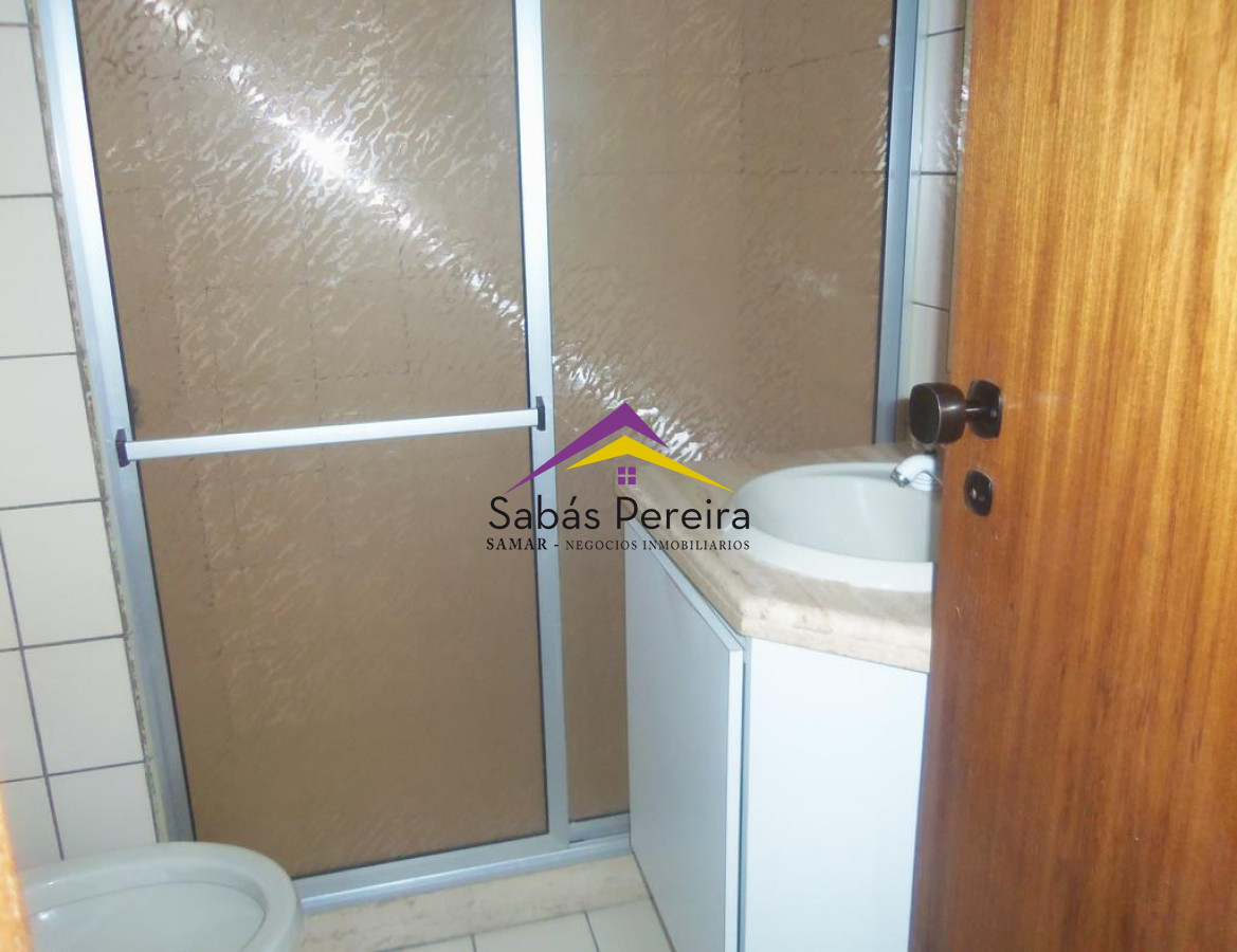 Apartamento ID.37566 - APARTAMENTO DE 2 DORMITORIOS VISTA A PLAYA MANSA EN ALQUILER TEMPORAL