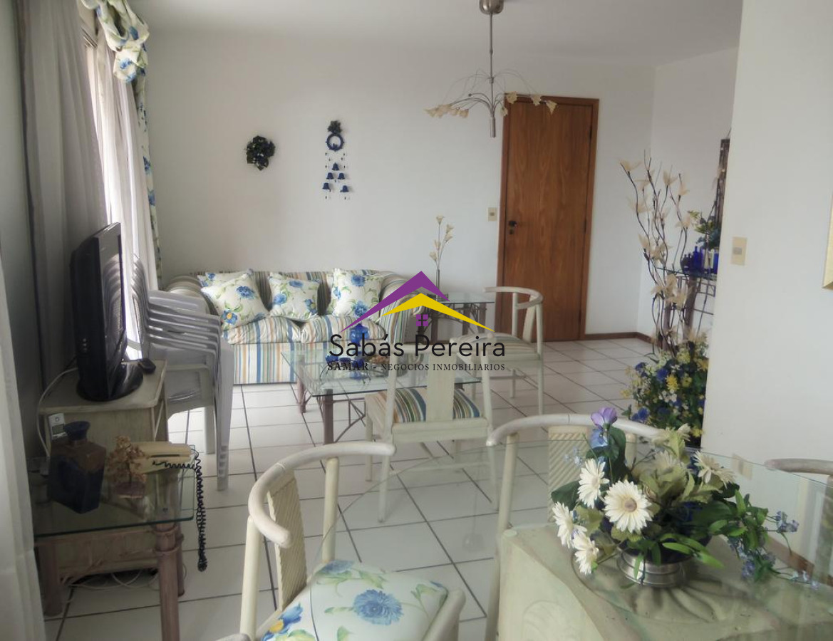 Apartamento ID.37566 - APARTAMENTO DE 2 DORMITORIOS VISTA A PLAYA MANSA EN ALQUILER TEMPORAL