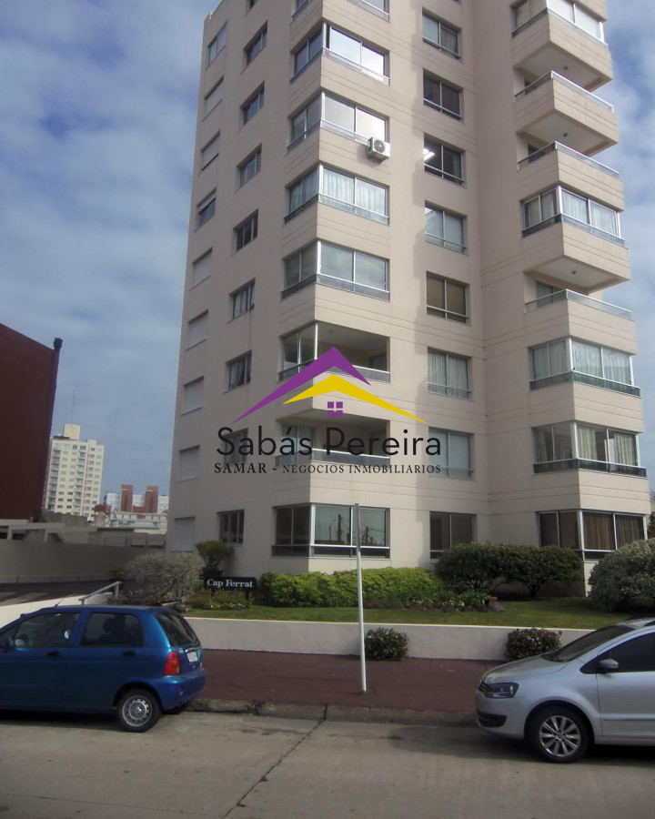 Apartamento ID.37566 - APARTAMENTO DE 2 DORMITORIOS VISTA A PLAYA MANSA EN ALQUILER TEMPORAL