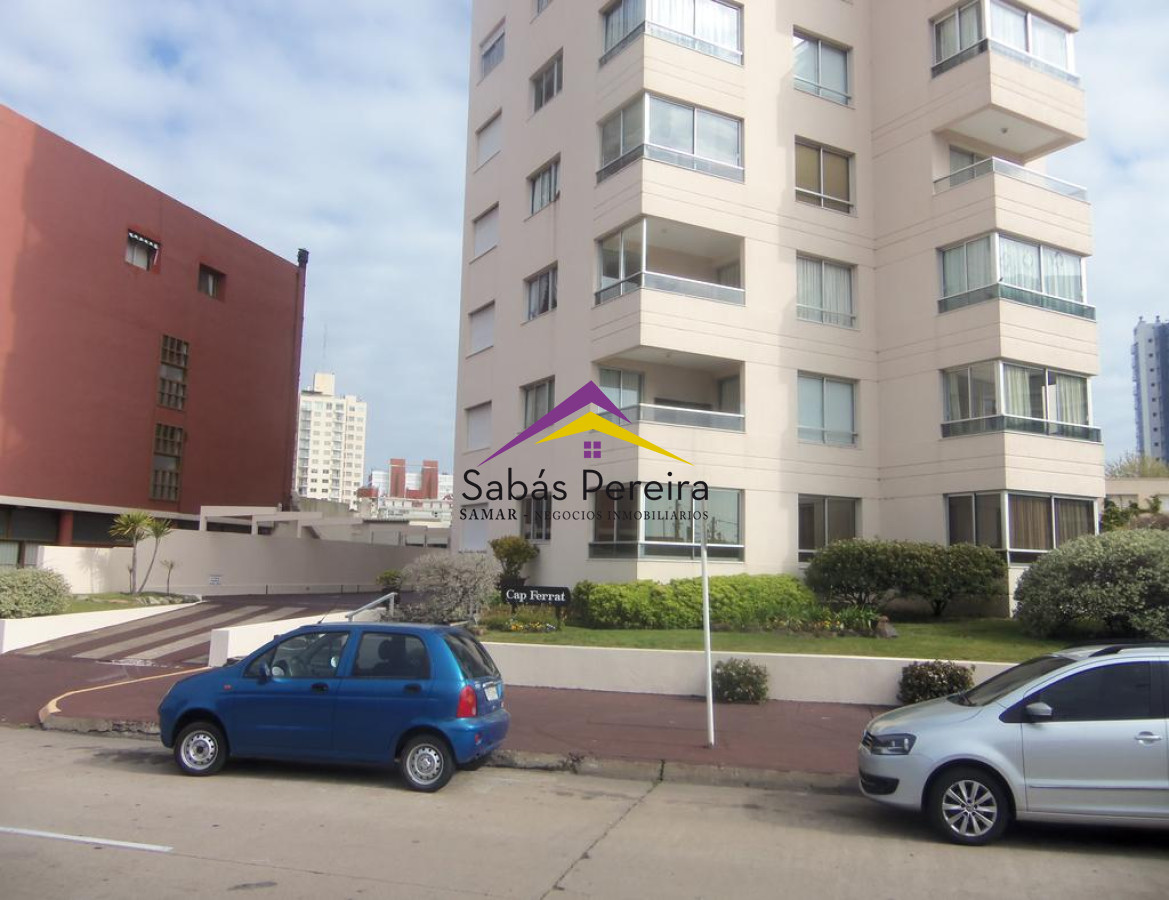 Apartamento ID.37566 - APARTAMENTO DE 2 DORMITORIOS VISTA A PLAYA MANSA EN ALQUILER TEMPORAL