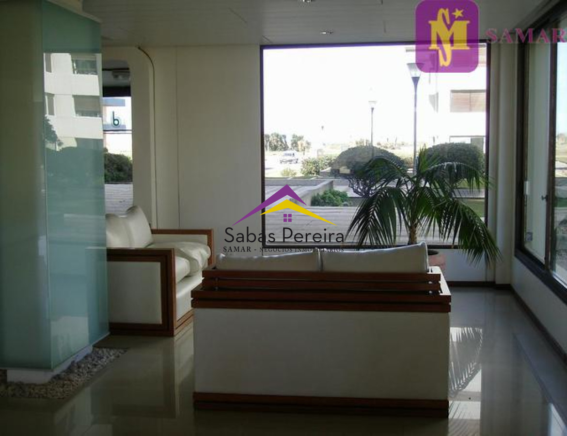 Apartamento ID.37646 - Alquiler temporario de apartamento en la brava, 3 dormitorios y dependencia