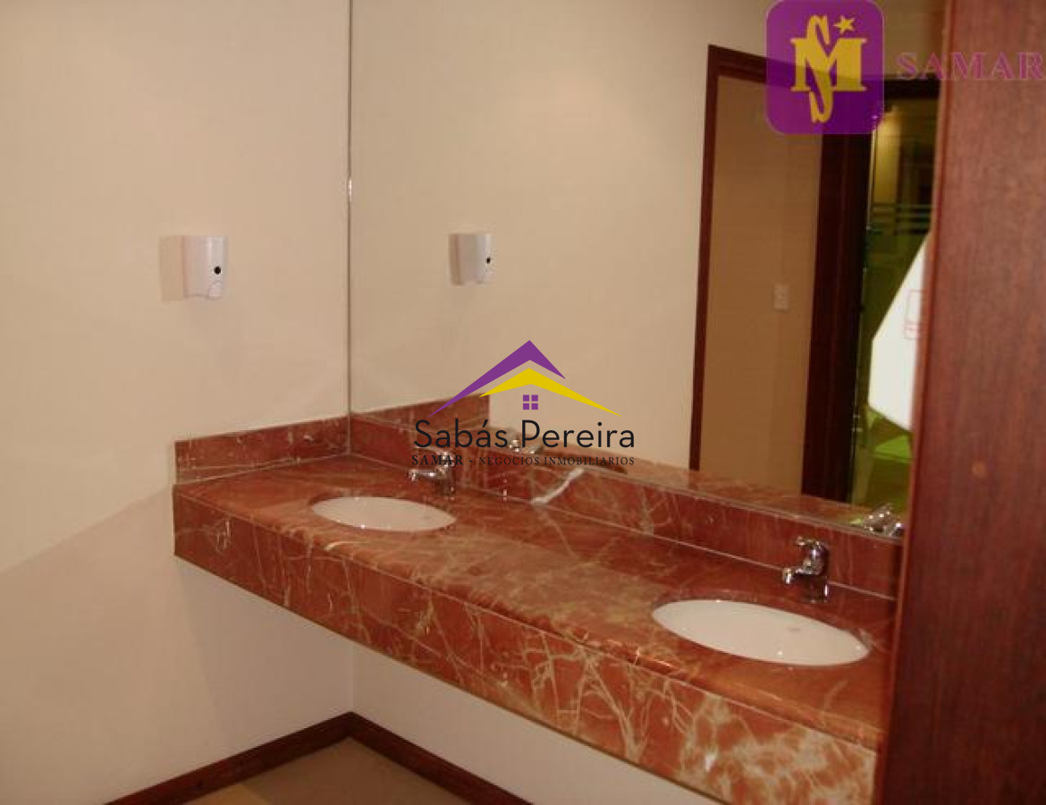 Apartamento ID.37646 - Alquiler temporario de apartamento en la brava, 3 dormitorios y dependencia