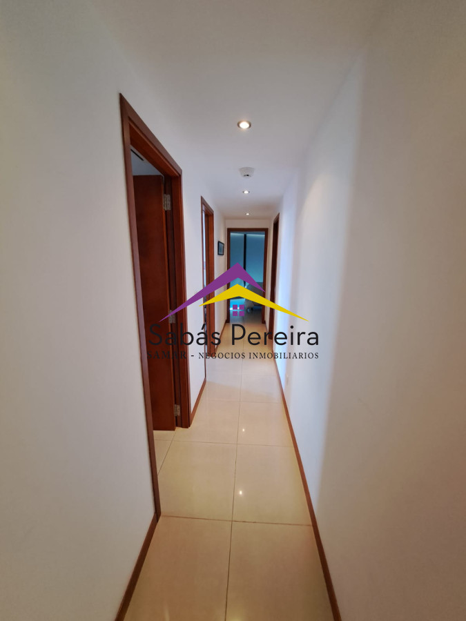 Apartamento ID.37873 - Venta de apartamento de 3 dormitorios en torre de categoría