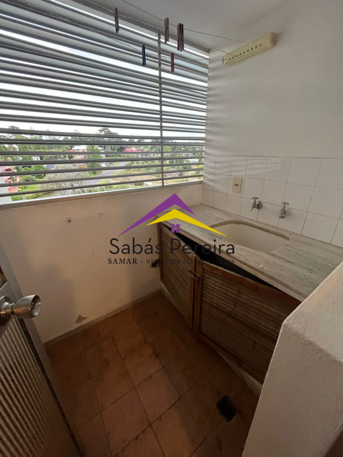 Apartamento ID.41024 - ALQUILER MANSA 3 DORMITORIOS CON SERVICIOS