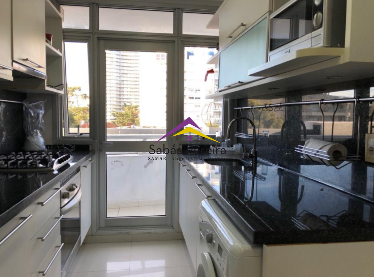 Apartamento ID.41711 - Apartamento en Torre de Categoría a pasos de Enjoy - Playa Mansa, Punta del Este